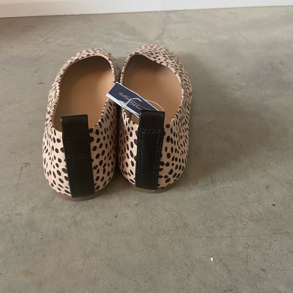 Uninersal thread Cheetah print flats - Picture 3 of 4